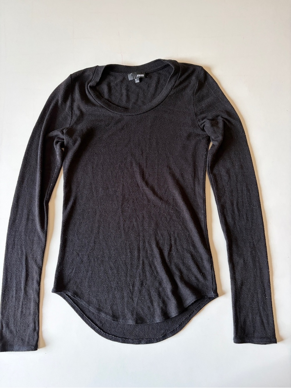 Wilfred free black long sleeve knit top tee shirt women’s size small scoop neck